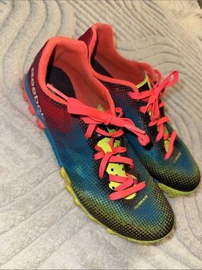 Reebok Blue Coral Neon Yellow Knit Ladies  Running Shoes size 9